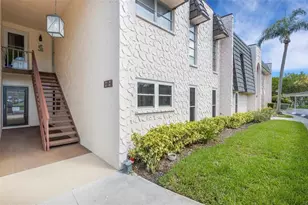 221 Fernwood Cir, Seminole, FL 33777 - Photo 6