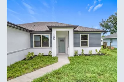 2204 S Biscayne Drive, North Port, FL 34287 - Photo 2