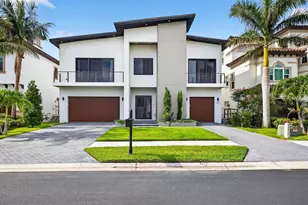 131 Forest Hills Dr, Redington Shores, FL 33708 - Photo 1