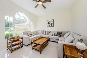 8604 Herons Cove Pl, Tampa, FL 33647 - Photo 12