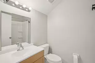 5203 Oak Charter Ct, Temple Terrace, FL 33617 - Photo 24