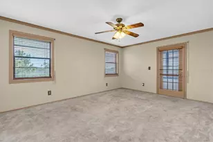 8198 Terrace Garden Dr, Saint Petersburg, FL 33709 - Photo 18