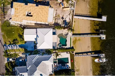 3319 Bayshore Boulevard NE, Saint Petersburg, FL 33703 - Photo 24