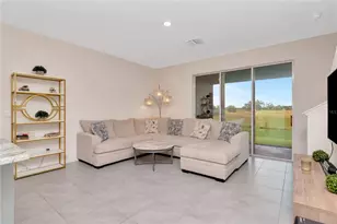 34252 Redwood Dawn Ln, Wesley Chapel, FL 33543 - Photo 12
