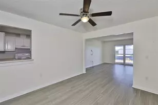 1210 Eastloch Ct, Sun City Center, FL 33573 - Photo 18