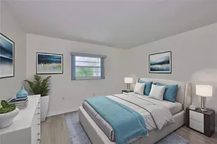 1210 Eastloch Ct, Sun City Center, FL 33573 - Photo 6