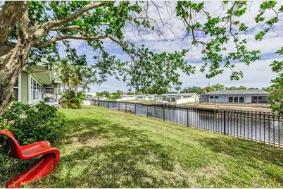 201 78th Avenue N, Saint Petersburg, FL 33702 - Photo 32
