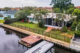 201 78th Ave N, Saint Petersburg, FL 33702 - Photo 2