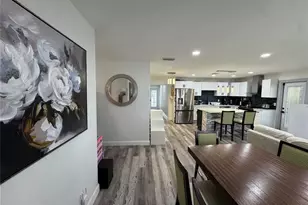 2509 Thornbrook Pl, Tampa, FL 33618 - Photo 12