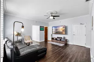 215 Central Ave, Saint Petersburg, FL 33701 - Photo 6