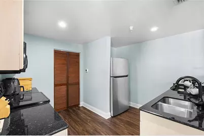 215 Central Avenue #4F, Saint Petersburg, FL 33701 - Photo 8