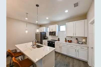 2568 13th Avenue N #2568, Saint Petersburg, FL 33713 - Photo 8