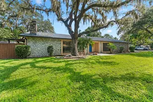 3011 Lake Ellen Dr, Tampa, FL 33618 - Photo 6