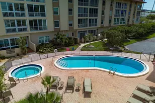 105 Island Way, Clearwater Beach, FL 33767 - Photo 4