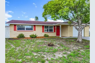 7125 Sandalwood Drive, Port Richey, FL 34668 - Photo 2