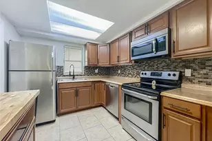 7125 Sandalwood Dr, Port Richey, FL 34668 - Photo 12