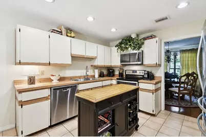 6642 Parson Brown Drive, Orlando, FL 32819 - Photo 18