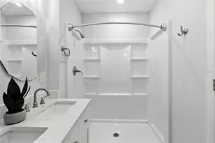 2510 Lake Ellen Dr, Tampa, FL 33618 - Photo 34