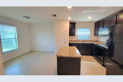 915 Culbreath Green Court, Ruskin, FL 33570 - Photo 4