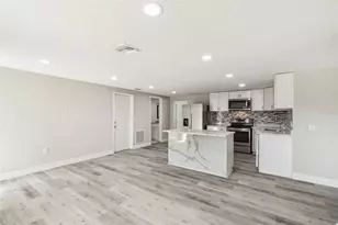 10831 Manchester Rd, Port Richey, FL 34668 - Photo 10