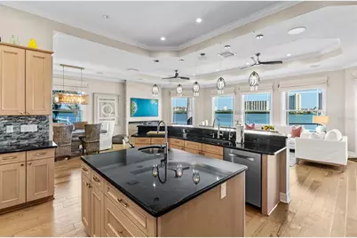 7815 9th Avenue S, Saint Petersburg, FL 33707 - Photo 14