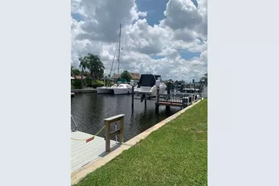1025 Apollo Beach Boulevard #B, Apollo Beach, FL 33572 - Photo 8