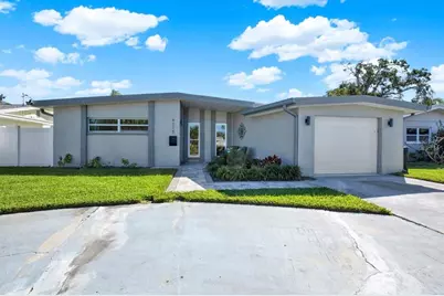 4015 Overlook Drive NE, Saint Petersburg, FL 33703 - Photo 1