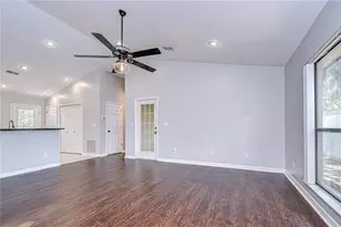 512 Pinewalk Dr, Brandon, FL 33510 - Photo 28