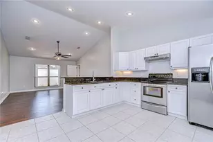 512 Pinewalk Dr, Brandon, FL 33510 - Photo 30