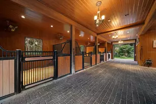 10930 Spring St, Largo, FL 33774 - Photo 6