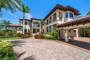10930 Spring St, Largo, FL 33774 - Photo 2