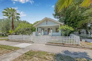 1415 7th Ave N, Saint Petersburg, FL 33705 - Photo 1