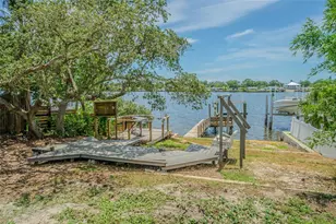 739 Chesapeake Dr, Tarpon Springs, FL 34689 - Photo 52