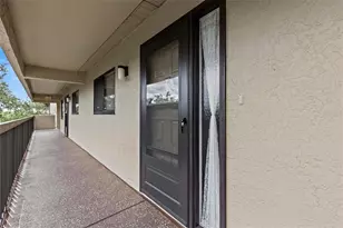 1942 Golf View Dr, Tarpon Springs, FL 34689 - Photo 8