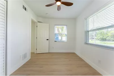 4011 Helena Street NE, Saint Petersburg, FL 33703 - Photo 12