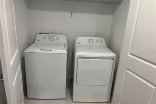 34142 Polacca Ln, Wesley Chapel, FL 33543 - Photo 10