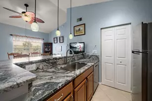 10764 70th Ave, Seminole, FL 33772 - Photo 12