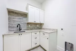1015 W Charter St, Tampa, FL 33602 - Photo 52