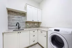 1015 W Charter St, Tampa, FL 33602 - Photo 26