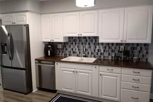 702 Cypress Pl, Sun City Center, FL 33573 - Photo 30