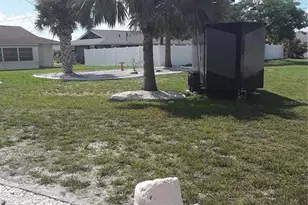 702 Cypress Pl, Sun City Center, FL 33573 - Photo 22