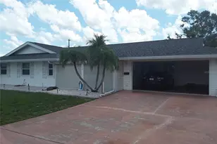 702 Cypress Pl, Sun City Center, FL 33573 - Photo 12