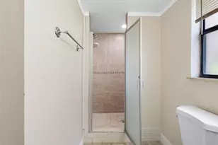 10182 Seminole Island Dr, Largo, FL 33773 - Photo 20