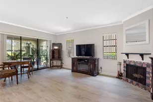 10182 Seminole Island Dr, Largo, FL 33773 - Photo 24