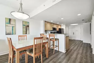 11605 Gulf Blvd, Treasure Island, FL 33706 - Photo 16