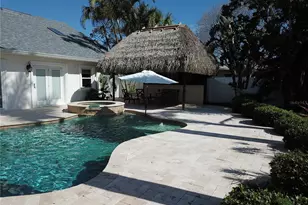 1837 Venetian Point Dr, Clearwater, FL 33755 - Photo 14