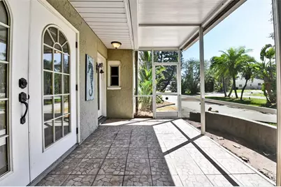 4735 Baywood Point Drive S, Gulfport, FL 33711 - Photo 10