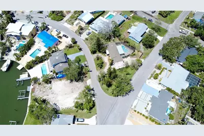 4735 Baywood Point Drive S, Gulfport, FL 33711 - Photo 6