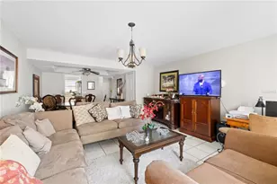 7608 Pasa Dobles Ct, Tampa, FL 33615 - Photo 14