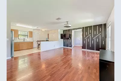2372 18th Avenue SW, Largo, FL 33774 - Photo 6